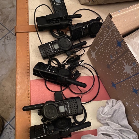 Victoria’s Secret walkie-talkies from store - Picture 3 of 3